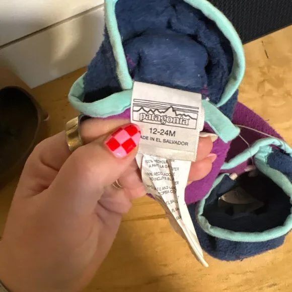 Patagonia Fleece Baby Booties – 12–24 Months - Picture 3 of 3